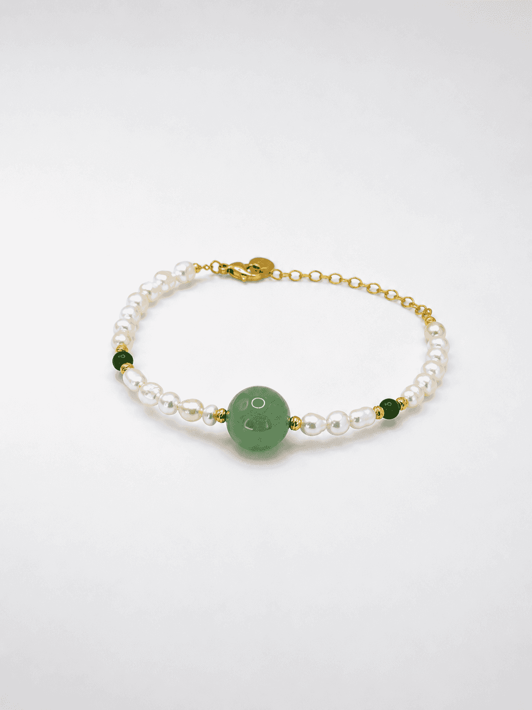 Bracelet perles d'eau douce et pierre verte