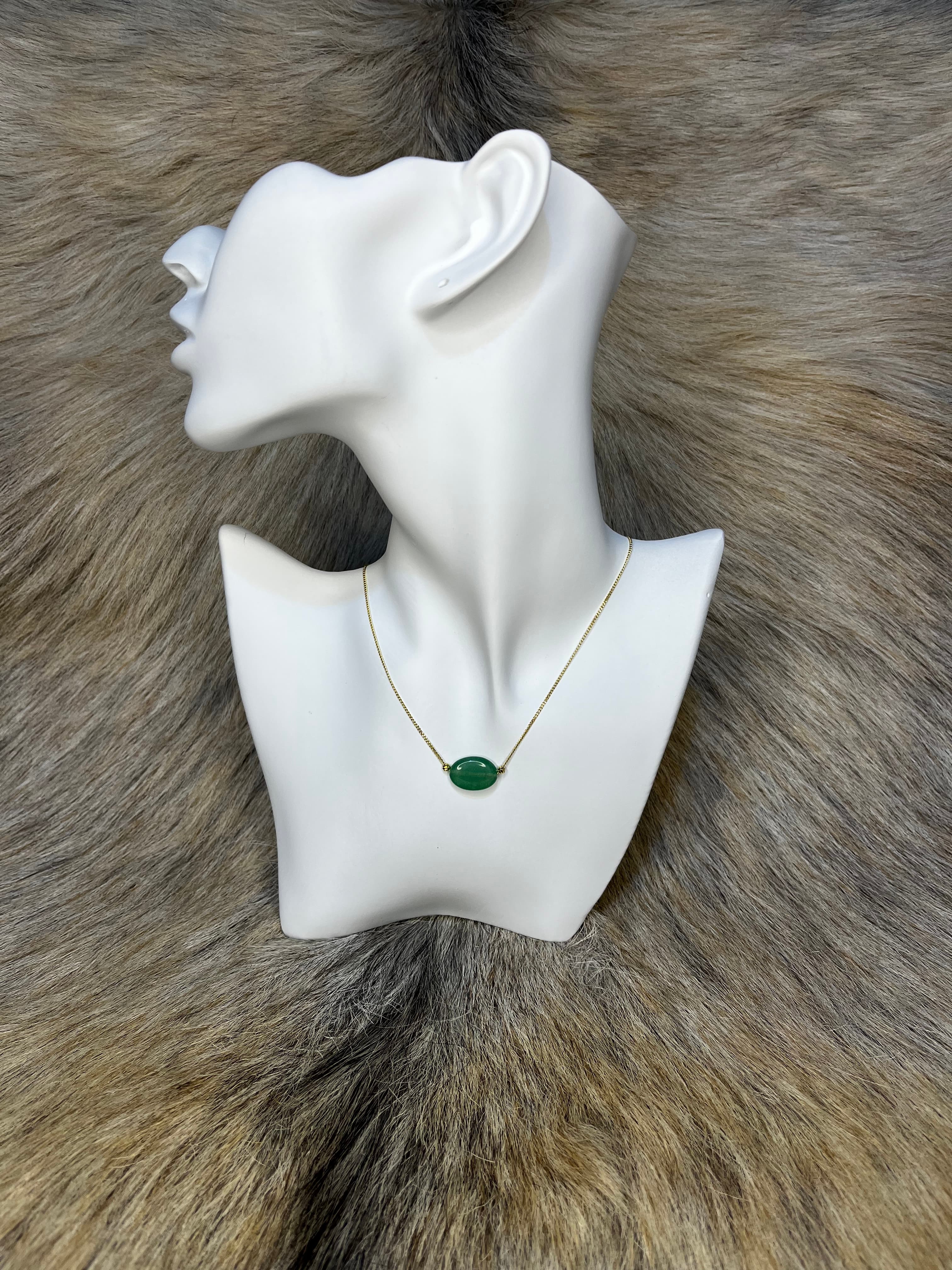 Collier une pièrre verte - Photo 3