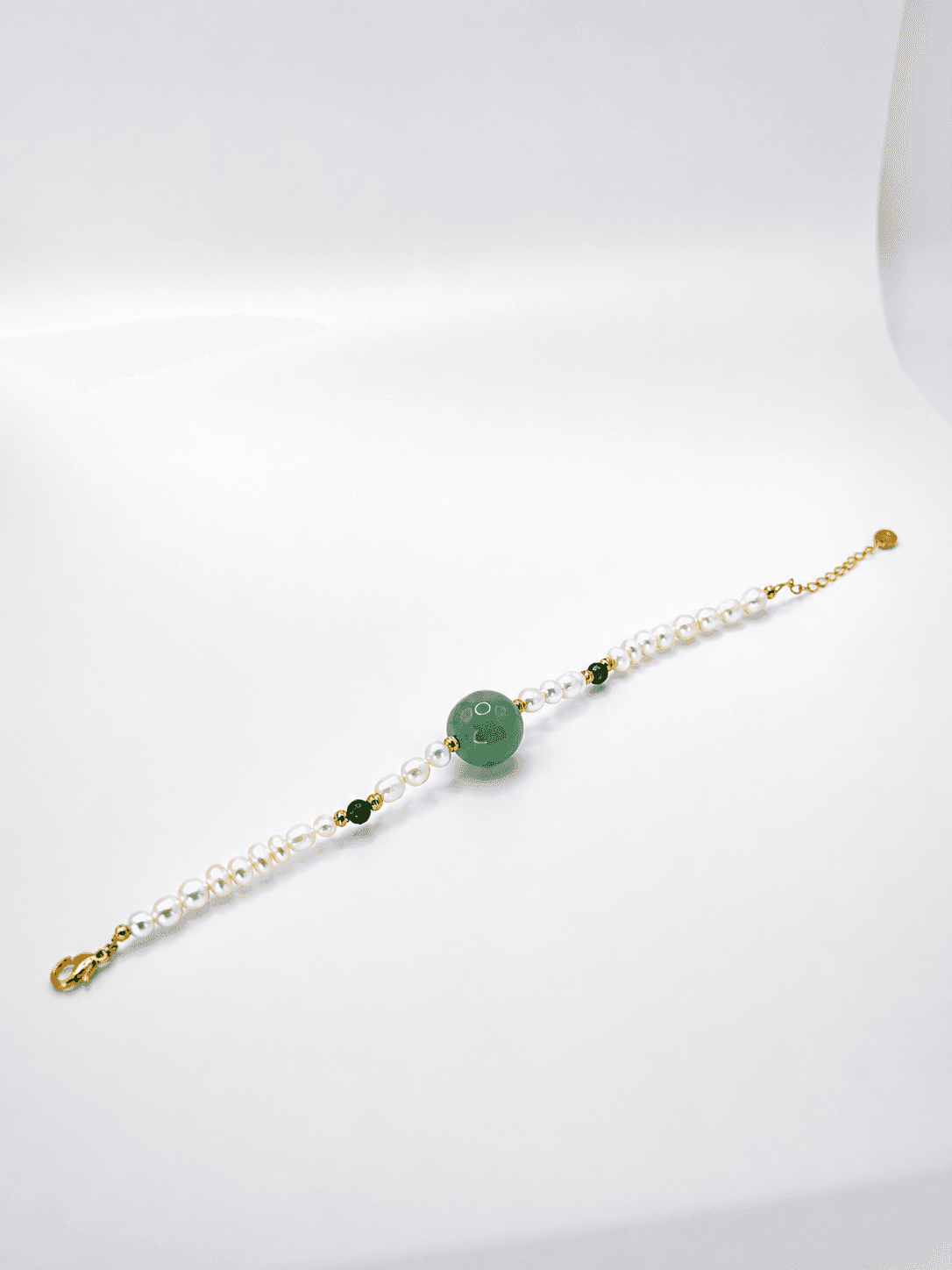 Bracelet perles d'eau douce et pierre verte - Photo 2