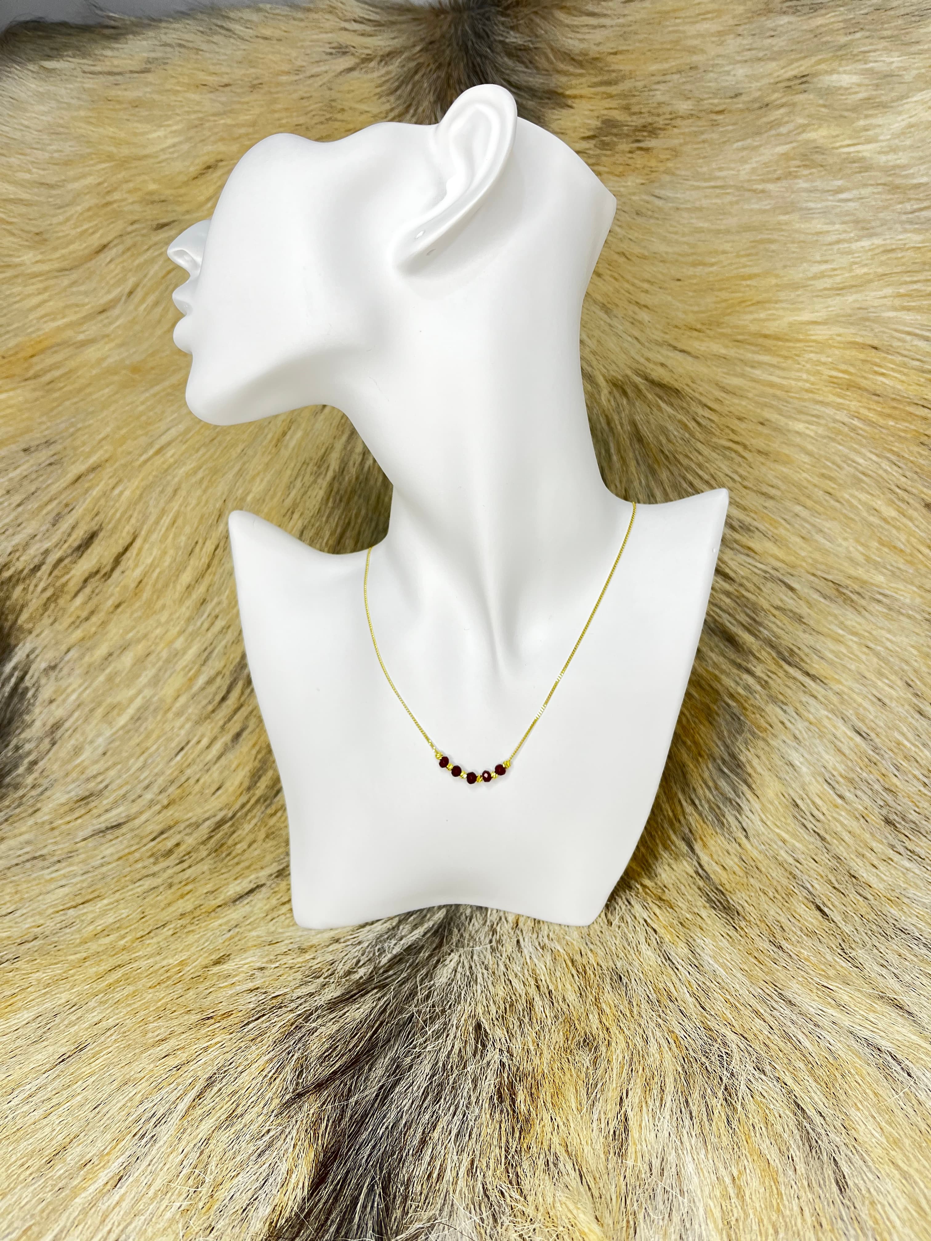 Collier fin à perles facettées grenat - Photo 2